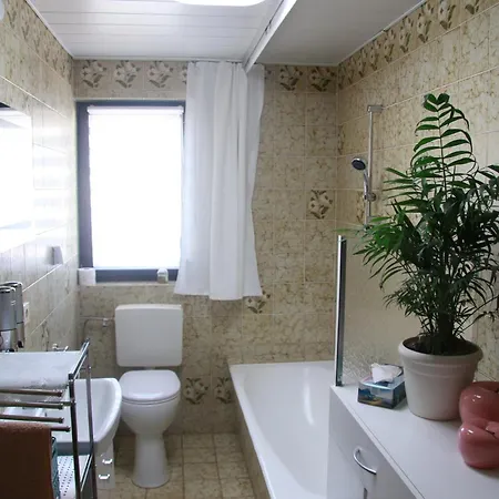 Gaestehaus 24 דירה *